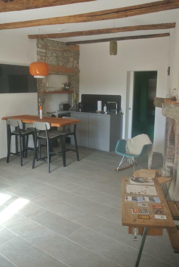 A Cà balade in Design Apartment Miglieglia Bagian luar foto