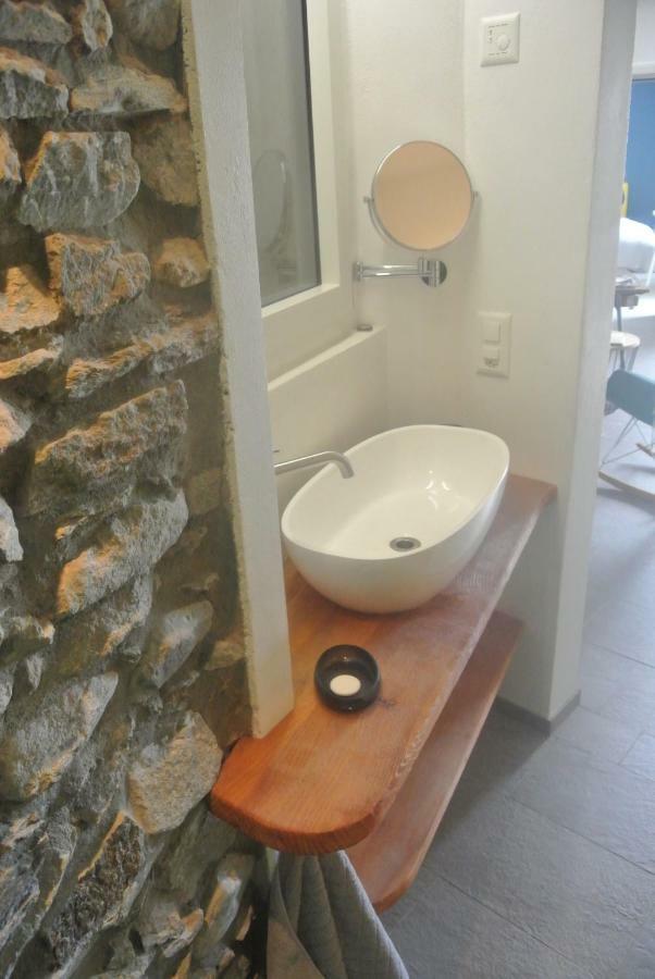 A Cà balade in Design Apartment Miglieglia Bagian luar foto