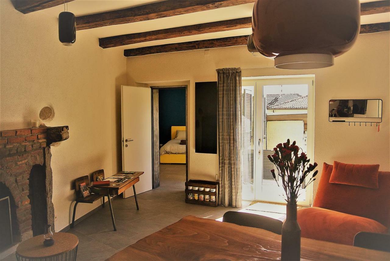 A Cà balade in Design Apartment Miglieglia Bagian luar foto